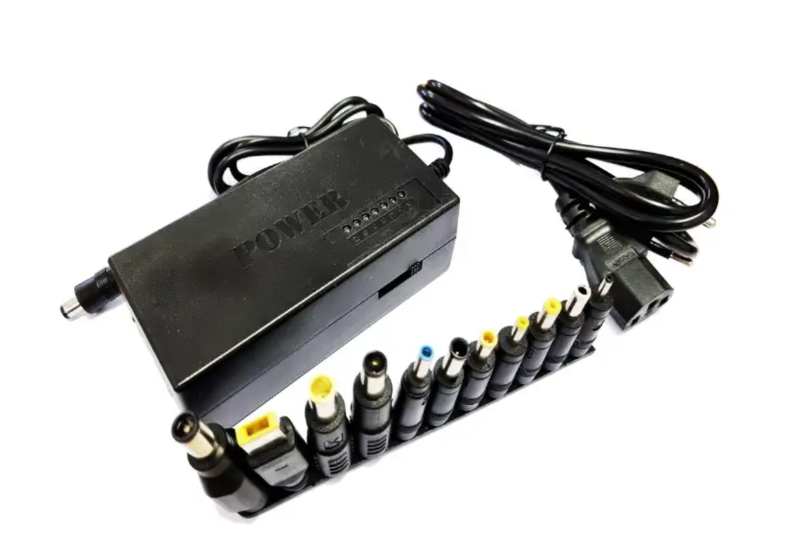 Laptops & Notebooks - Laptop universal Charger 90W New Port for sale